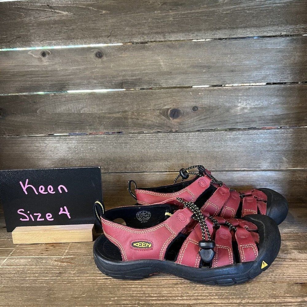 Childrens Big Kids Keen Newport H2 Waterproof Red Shoes Sandals Size 4 Y GUC